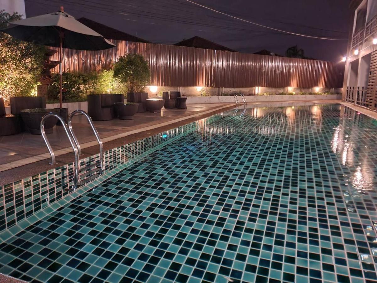 Retreat Resort Pattaya Nong Prue Bagian luar foto