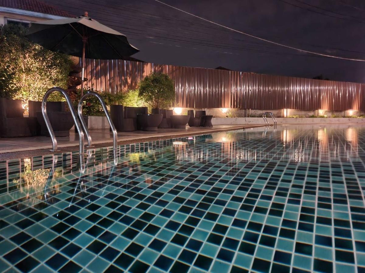 Retreat Resort Pattaya Nong Prue Bagian luar foto