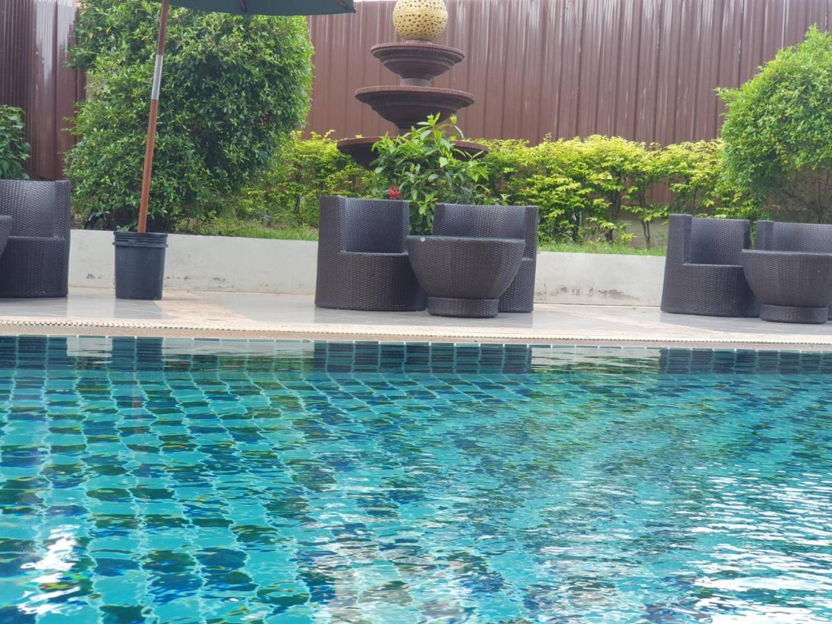 Retreat Resort Pattaya Nong Prue Bagian luar foto
